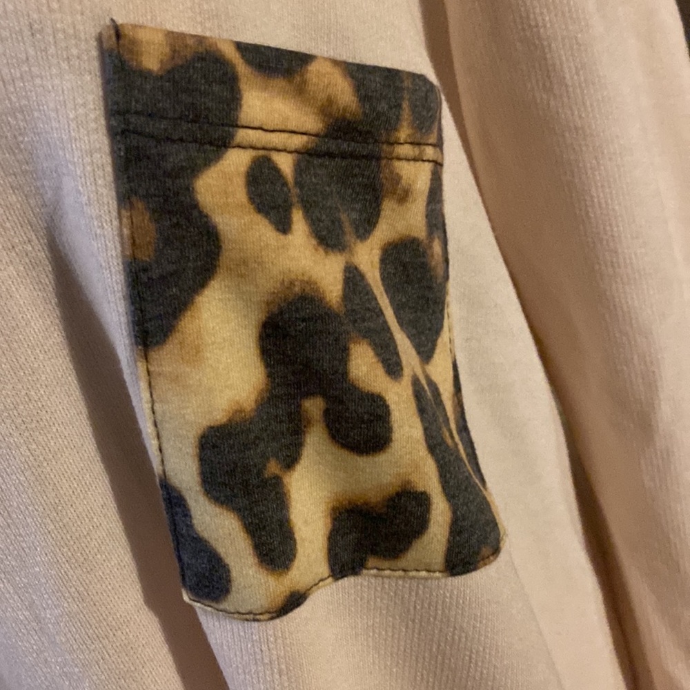 Top - Picture 2 of 5